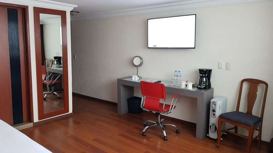 Best Western Plus Gran Marques Room