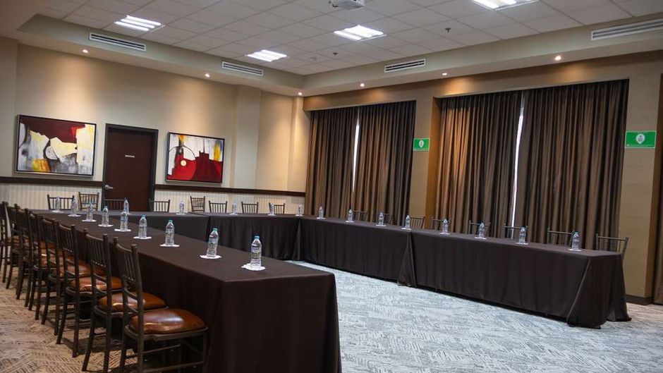 Best Western Premier Monterrey Airport Meeting