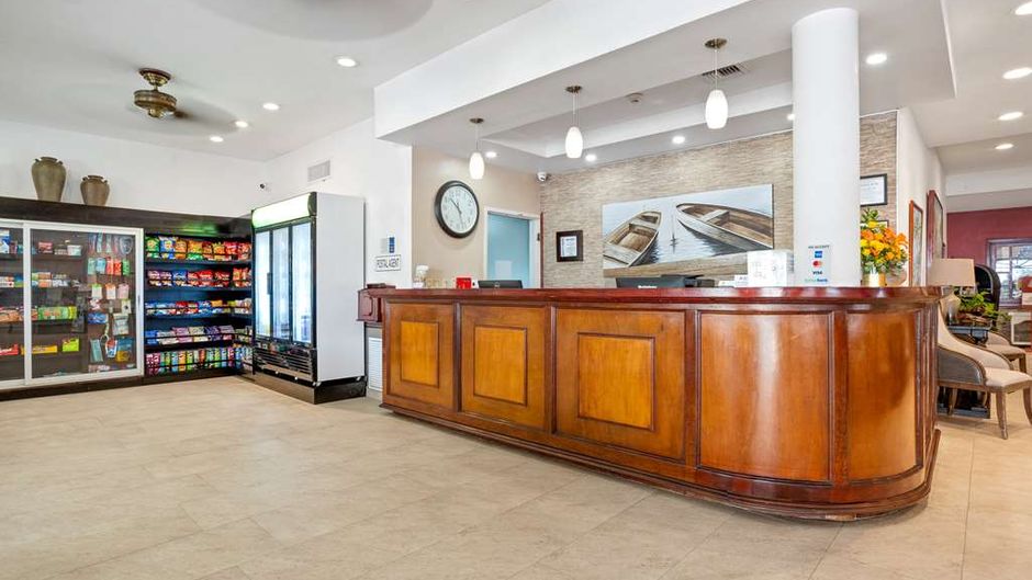 Best Western Plus Belize Biltmore Plaza Lobby