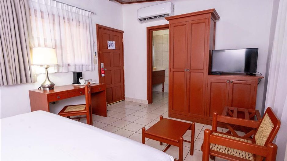Best Western Las Mercedes Airport Room