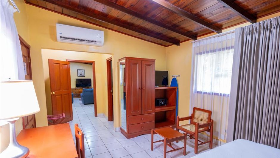 Best Western Las Mercedes Airport Suite