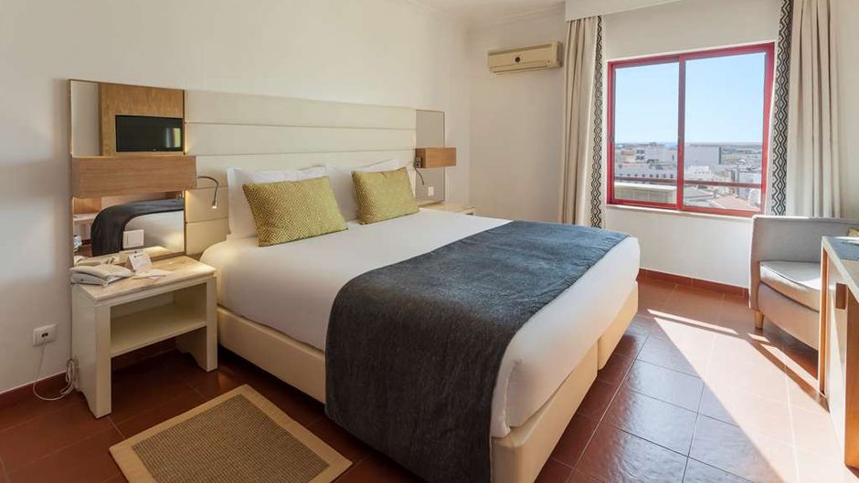 Best Western Hotel Dom Bernardo Room