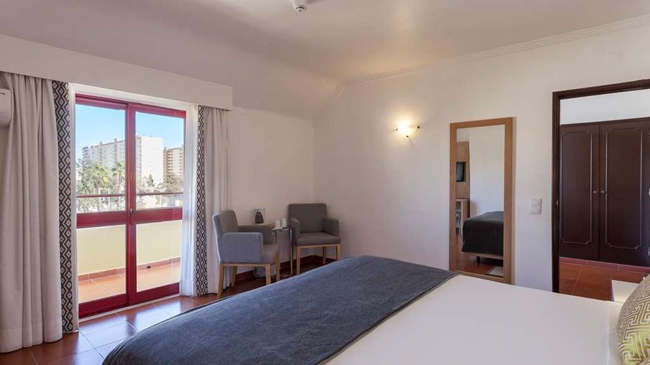 Best Western Hotel Dom Bernardo Room