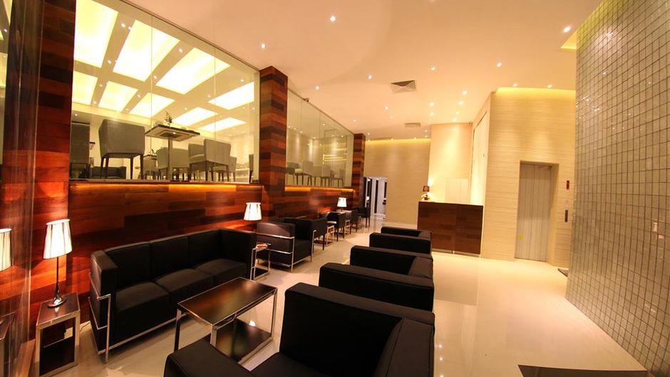 Best Western Elyon Colombo Lobby
