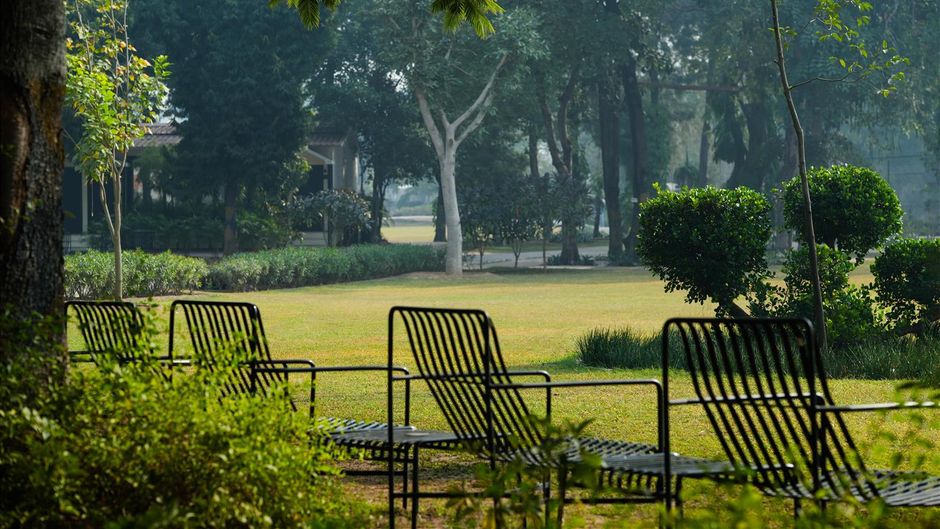 Resort Country Club Exterior