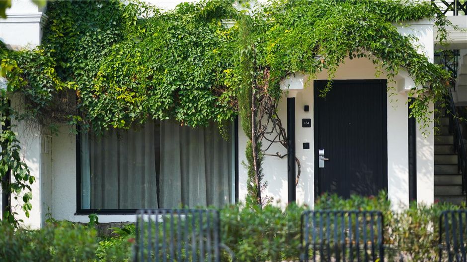 Resort Country Club Exterior