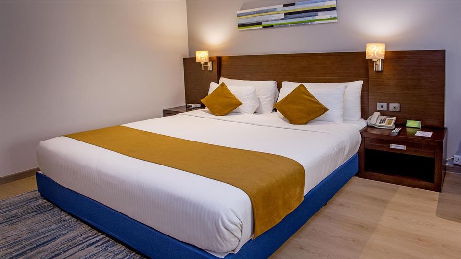 Best Western Premier Muscat Room