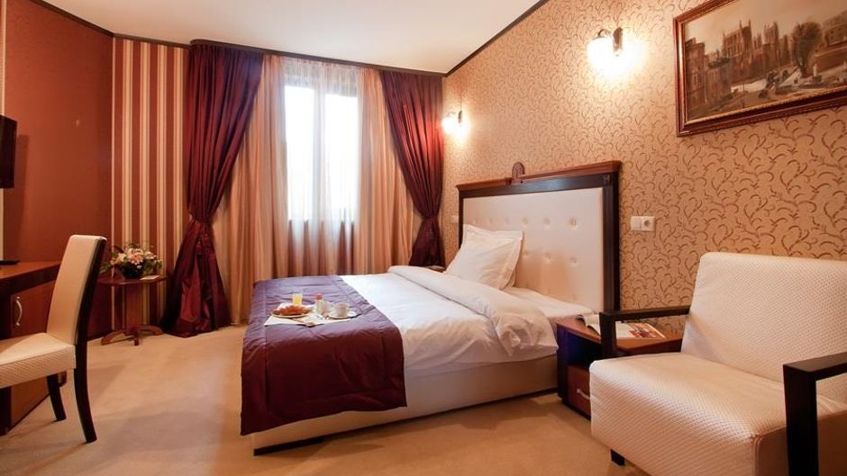 Best Western Plus Bristol Hotel Room