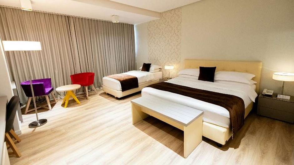 Best Western Premier Ark Hotel Room