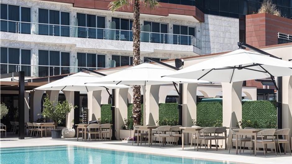 Best Western Premier Ark Hotel Pool