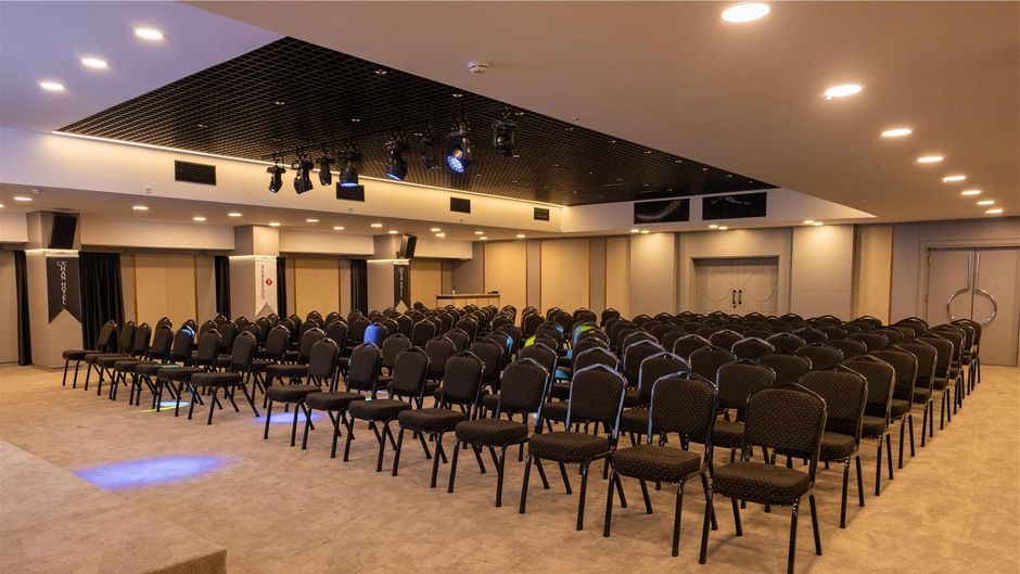 Best Western Plus Khan Hotel Meeting