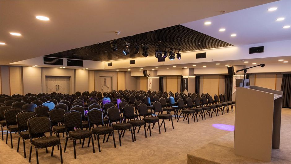 Best Western Plus Khan Hotel Meeting