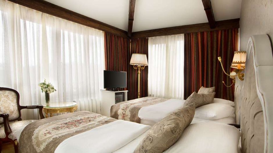 Best Western Empire Palace Room