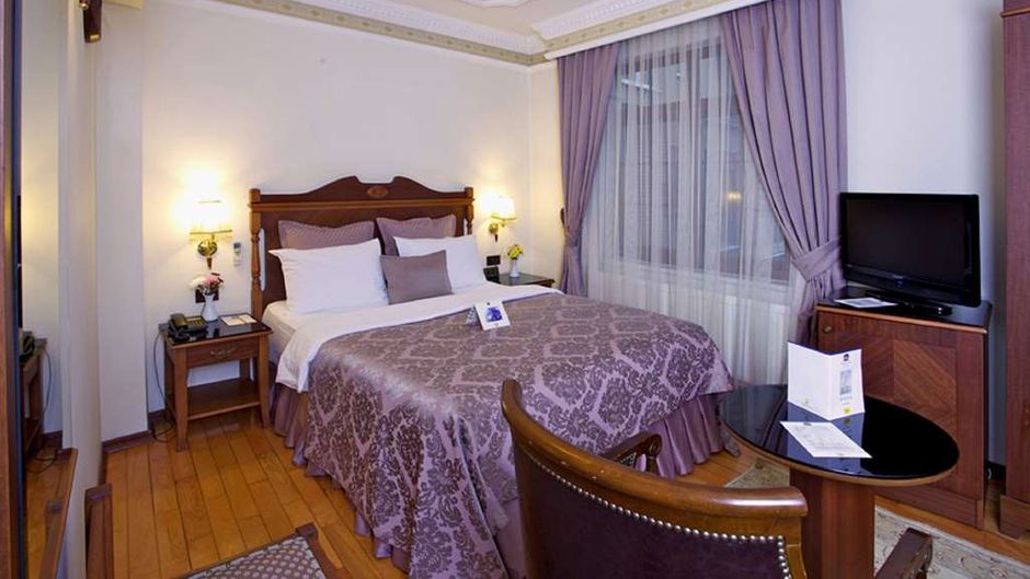 Best Western Empire Palace Room