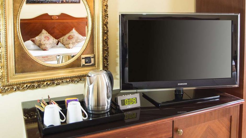 Best Western Empire Palace Room