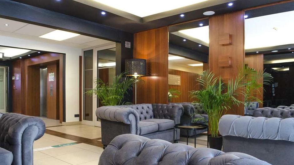 Best Western Portos Hotel Lobby