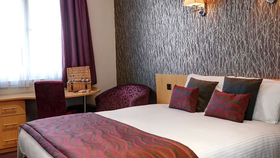 Sure Hotel by Best Western Aberdeen Room
