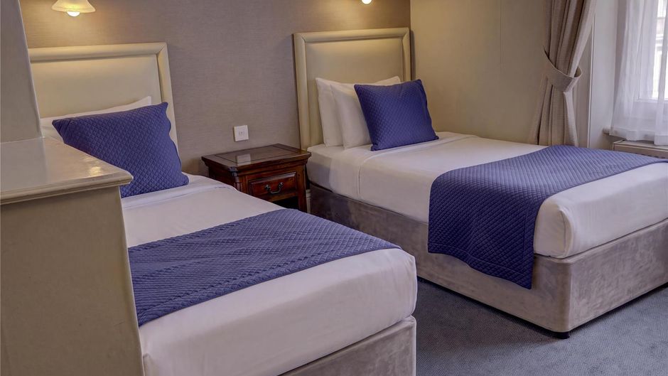 Best Western Swiss Cottage Hotel Room