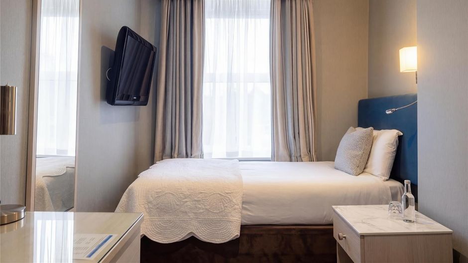 Best Western Plus Connaught Hotel Room