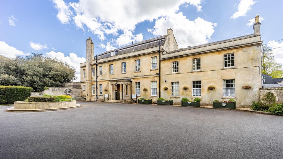 Best Western Leigh Park Hotel Exterior