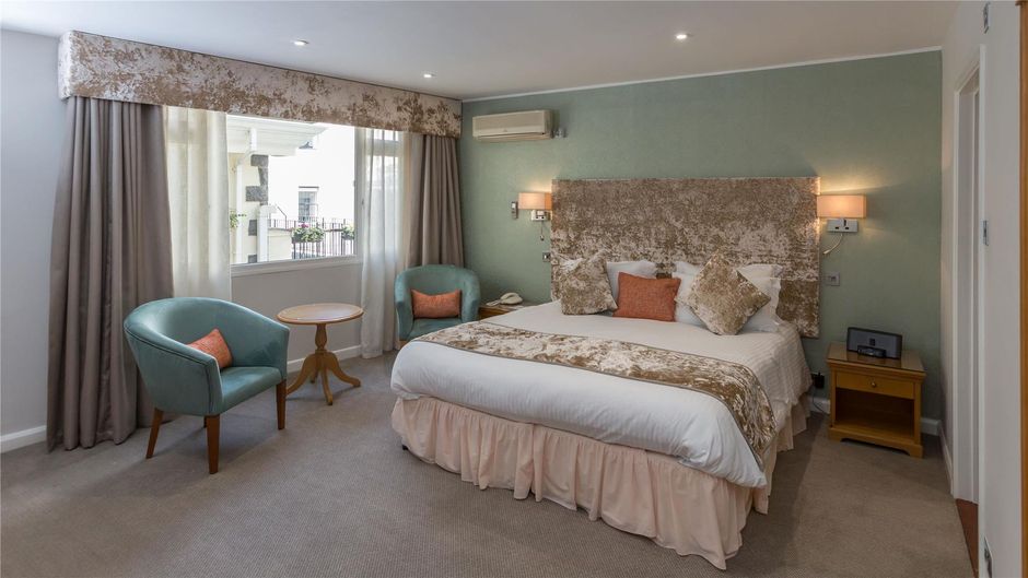 Best Western Moores Central Hotel Room
