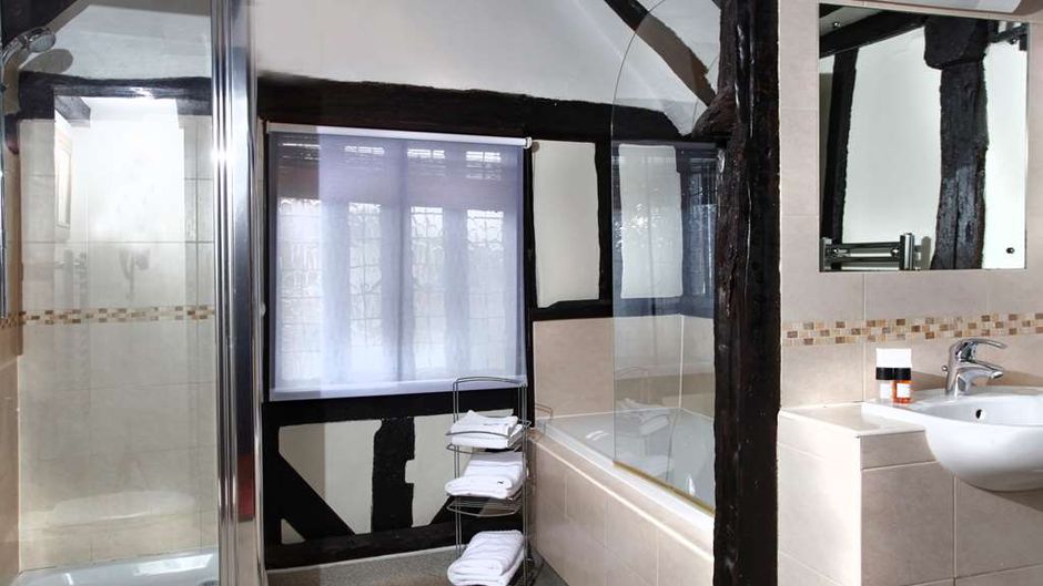 Best Western Rose & Crown Hotel Room