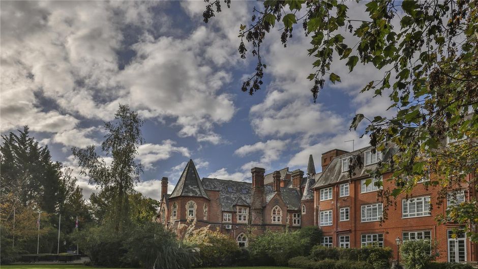 Best Western Abbots Barton Hotel Exterior