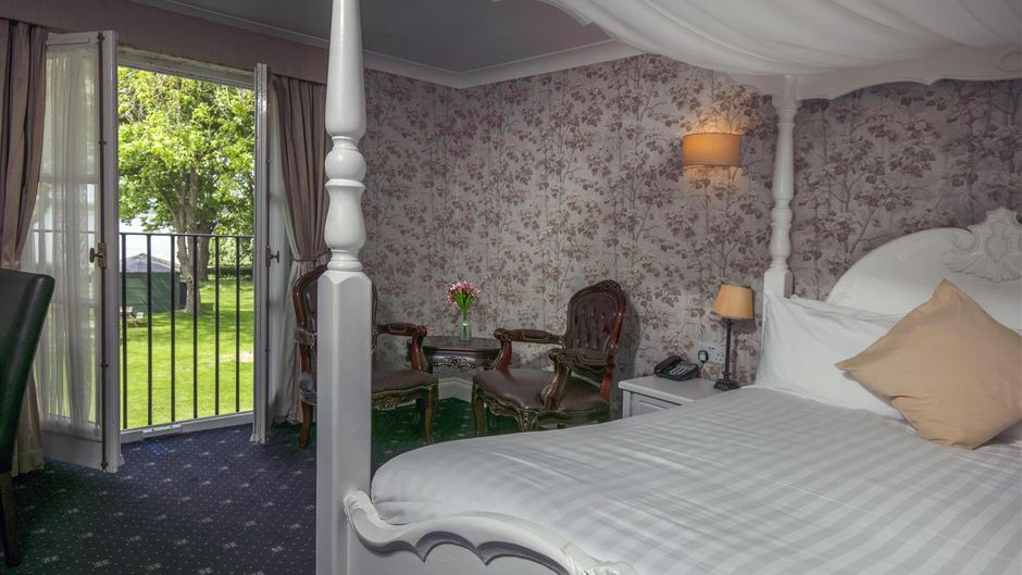 Normanton Park Hotel, BW Signature Coll Room