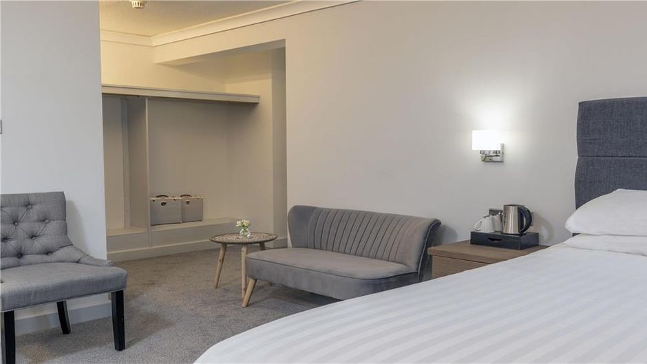 Hotel St Pierre Sure Hotel Room