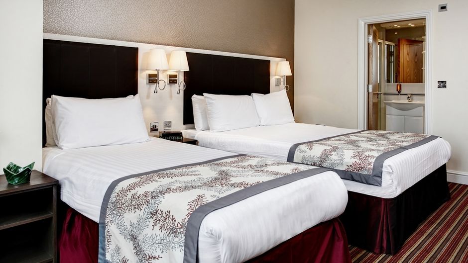 Best Western Chiswick Palace & Suites Room
