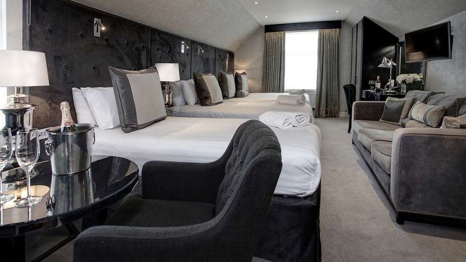 Best Western Chiswick Palace & Suites Room