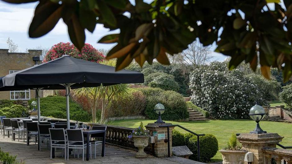 Best Western Chilworth Manor Hotel Exterior
