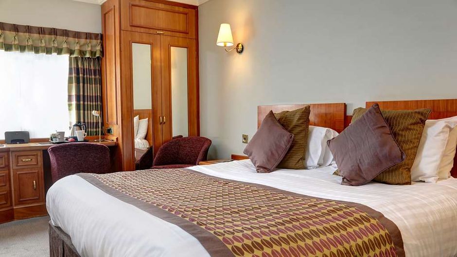 Best Western Plus Pinewood Manchester Room