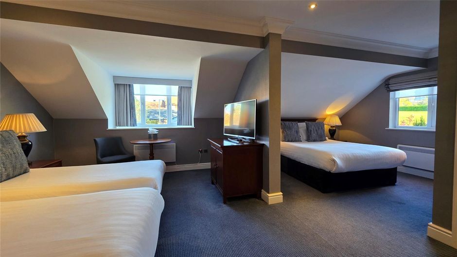 Best Western Windmill Village Hotel Suite