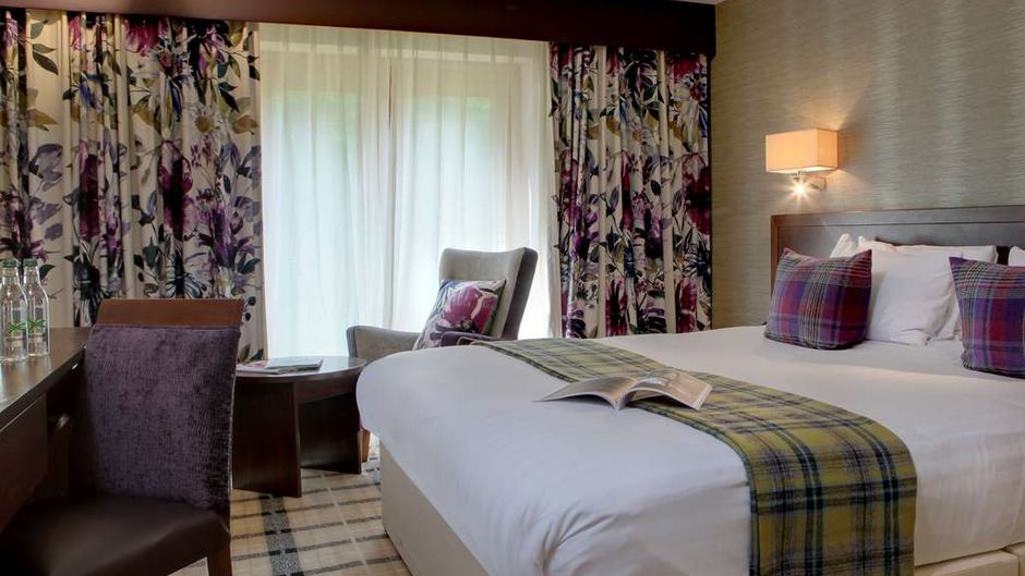 Best Western Plus Grims Dyke Hotel Room