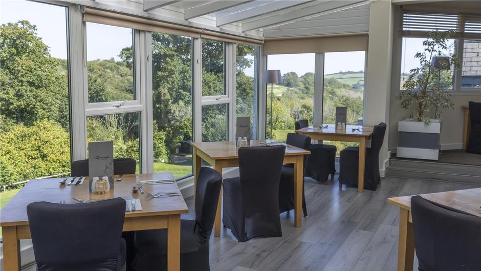 Best Western Dartmouth Hotel Golf & Spa Restaurant