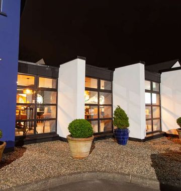 Best Western Plus White Horse Hotel