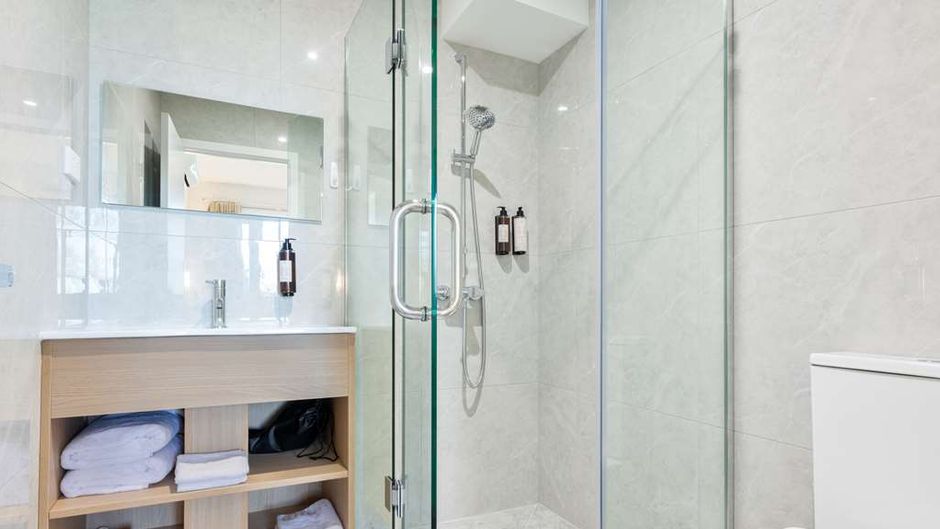 Best Western Newmarket Inn & Suites Room