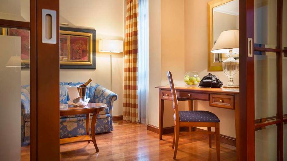 Best Western Premier Hotel Astoria Other