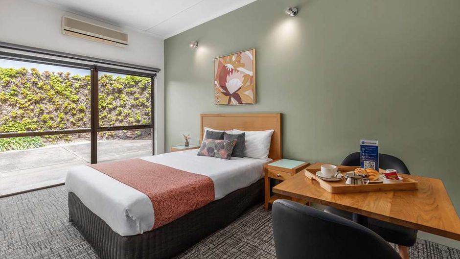 Best Western Geelong Motor Inn Room
