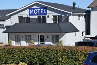 Coachman's Inn Motel
