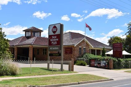 Best Western Plus All Settlers Motor Inn