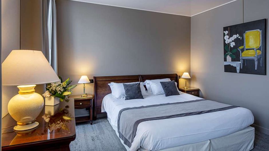 Best Western Grand Hotel de Bordeaux Suite
