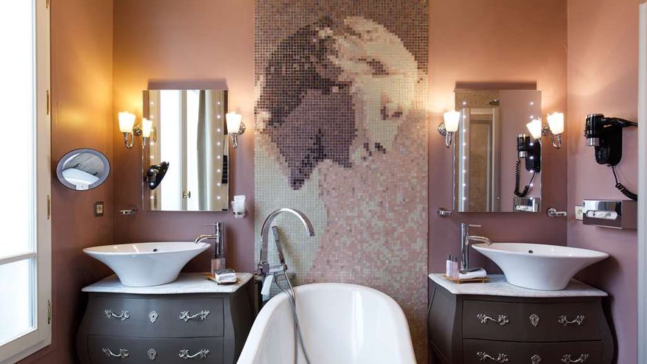 Best Western Premier Grand Monarque Room