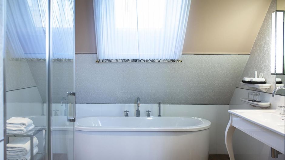 Best Western Premier Grand Monarque Room