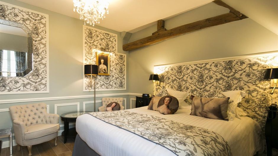 Best Western Premier Grand Monarque Room