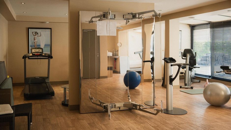 Best Western Premier Grand Monarque Health