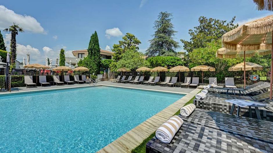 Best Western Sevan Parc Hotel Pool