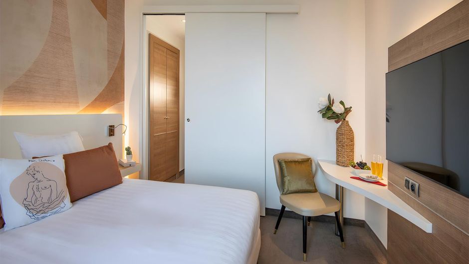 Best Western Plus Prince De Galles Room