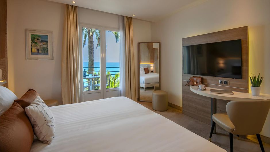 Best Western Plus Prince De Galles Room